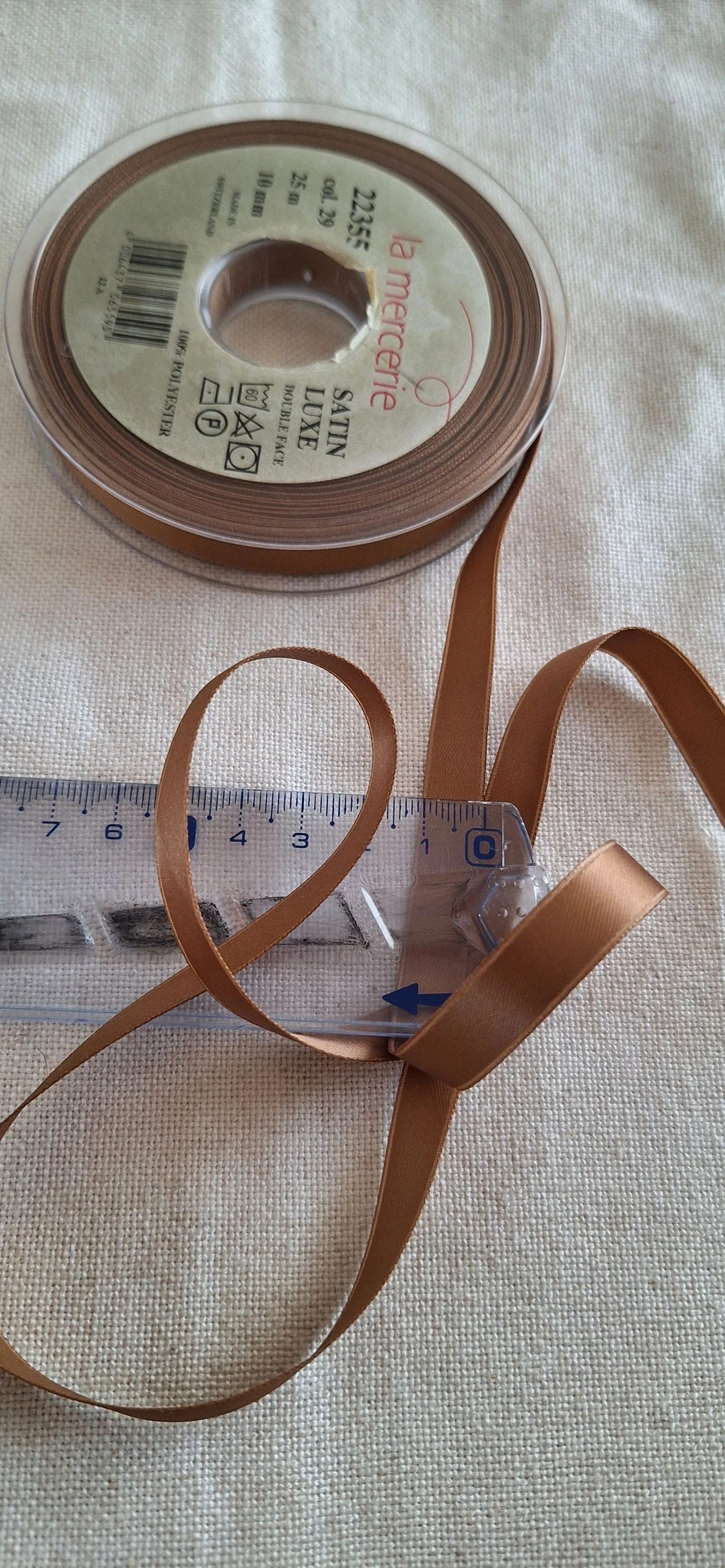 5 mètres de ruban satin 10 mm marron clair 